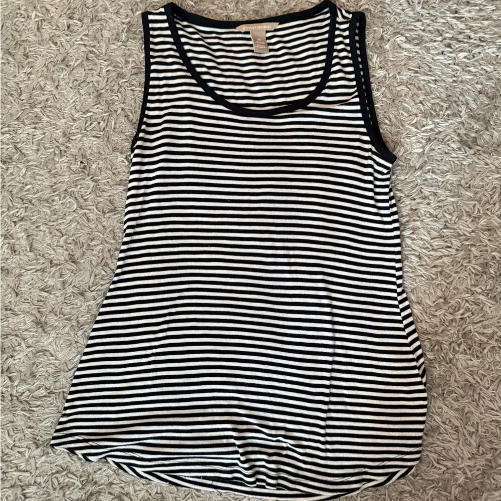 Banana Republic Black and White Fitted Sleeveless Tank Top